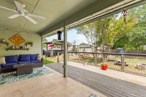 213 Hilltop Drive Seguin TX 78155