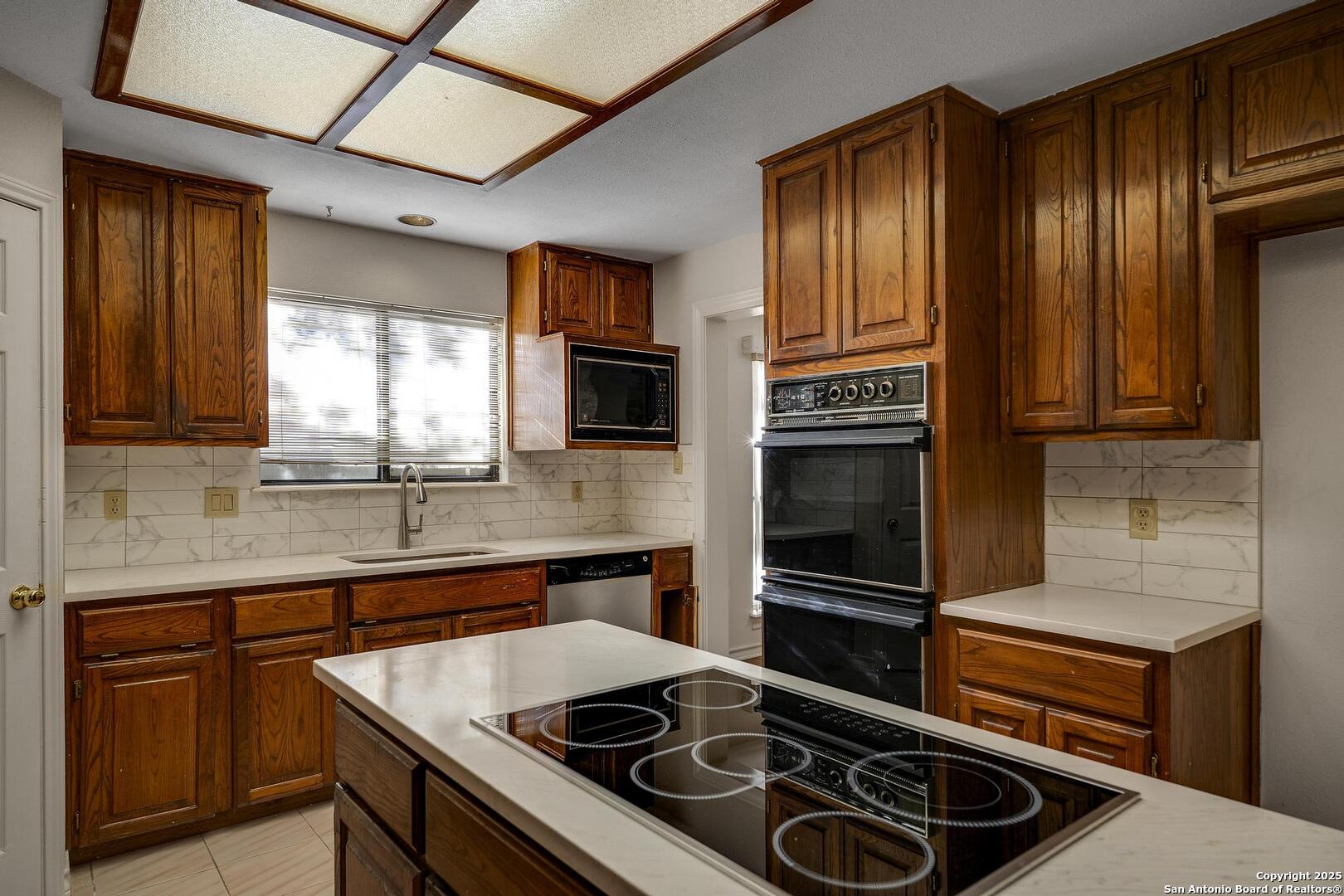 1603 Hawks Ridge San Antonio TX 78248