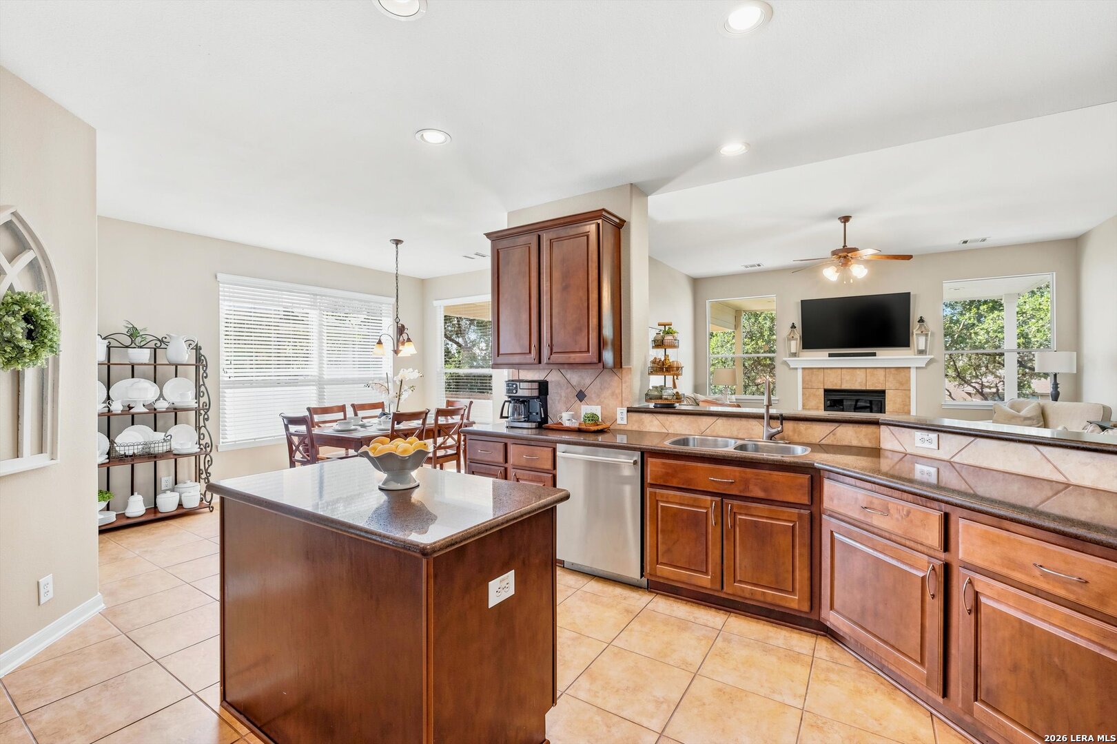 1531 Heavens Peak San Antonio TX 78258