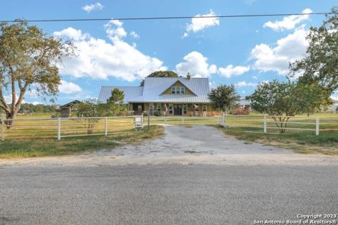 1783 County Road 319 La Vernia TX 78121