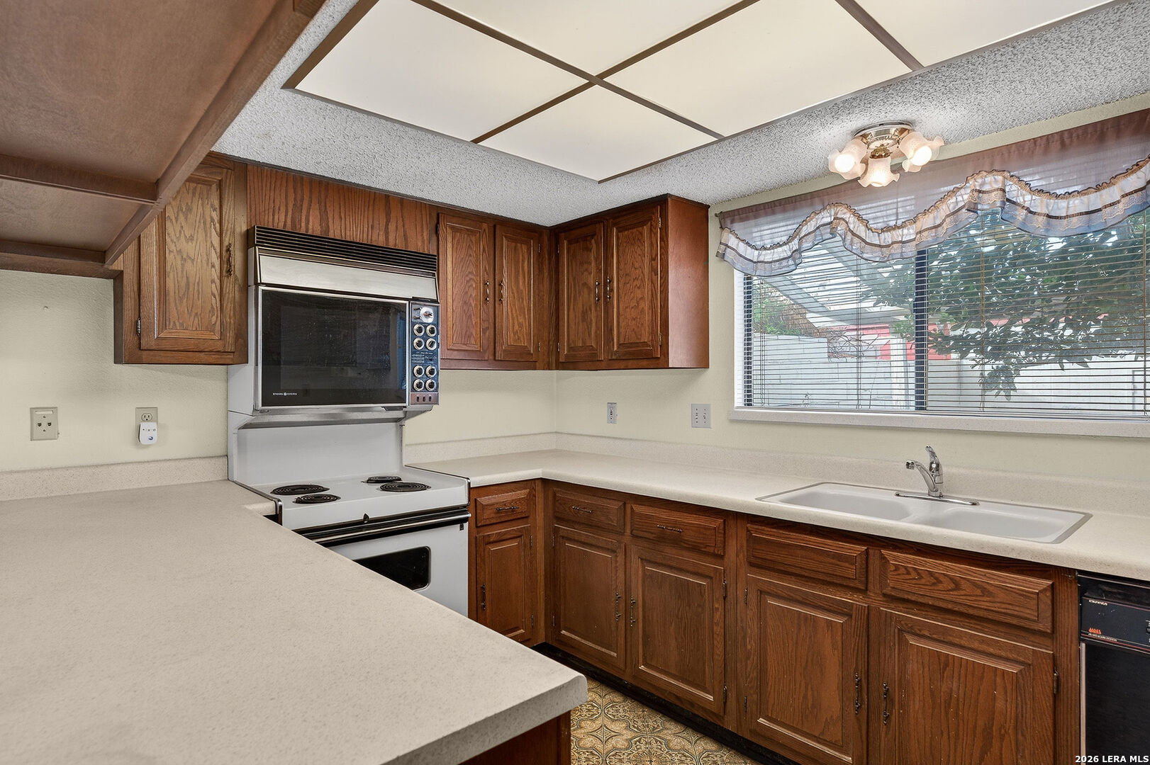 5812 Royal San Antonio TX 78239