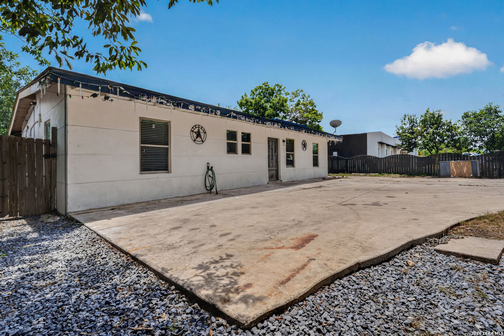 6134 Bright Valley Drive San Antonio TX 78242