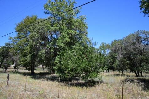 Tbd Lot 140 E Cr 6868 Natalia TX 78059