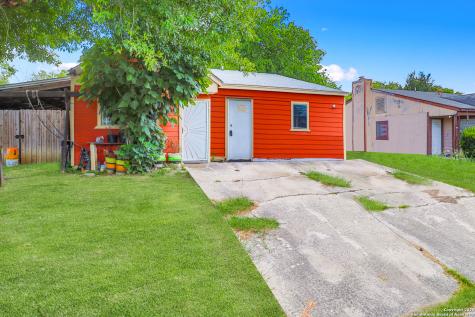 4018 Sunrise Cove Drive San Antonio TX 78244