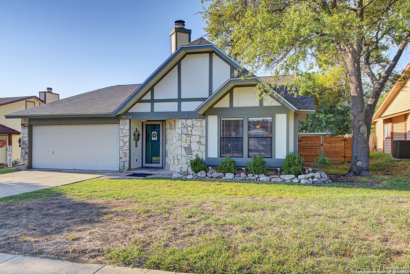 10454 Dugas Drive San Antonio TX 78245