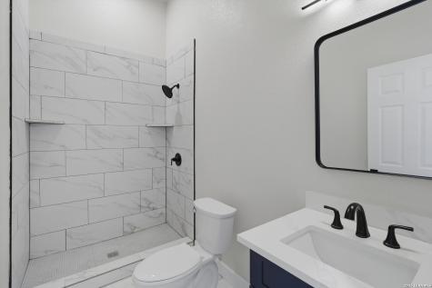530 E Carson Street San Antonio TX 78208