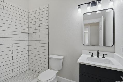 530 E Carson Street San Antonio TX 78208