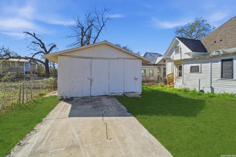 530 E Carson Street San Antonio TX 78208