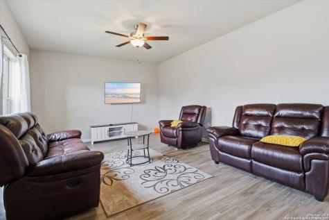 632 Cypress Arbor Seguin TX 78155