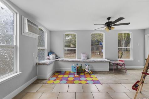 5335 Mountain Vista Drive San Antonio TX 78247