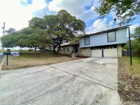 3573 Red Oak Lane San Antonio TX 78230