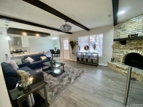 3573 Red Oak Lane San Antonio TX 78230