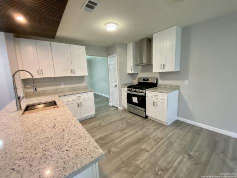3573 Red Oak Lane San Antonio TX 78230