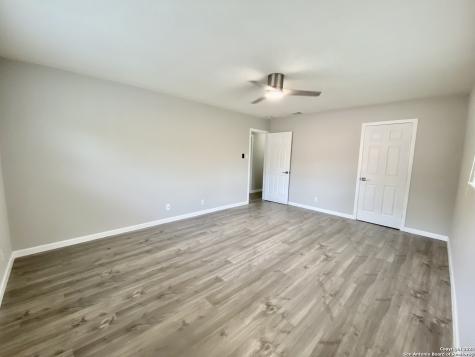3573 Red Oak Lane San Antonio TX 78230