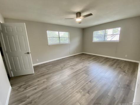 3573 Red Oak Lane San Antonio TX 78230
