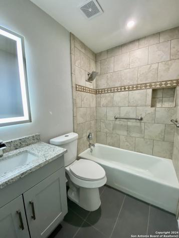 3573 Red Oak Lane San Antonio TX 78230