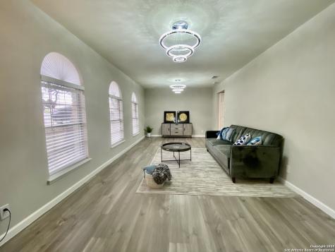 3573 Red Oak Lane San Antonio TX 78230