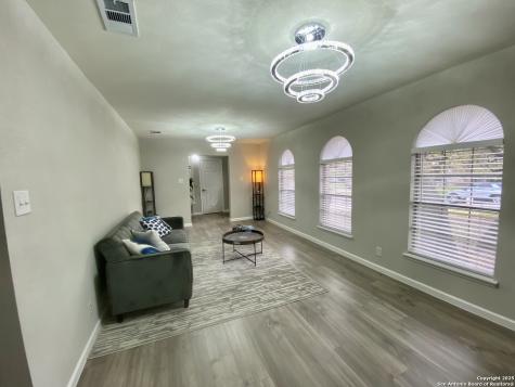 3573 Red Oak Lane San Antonio TX 78230