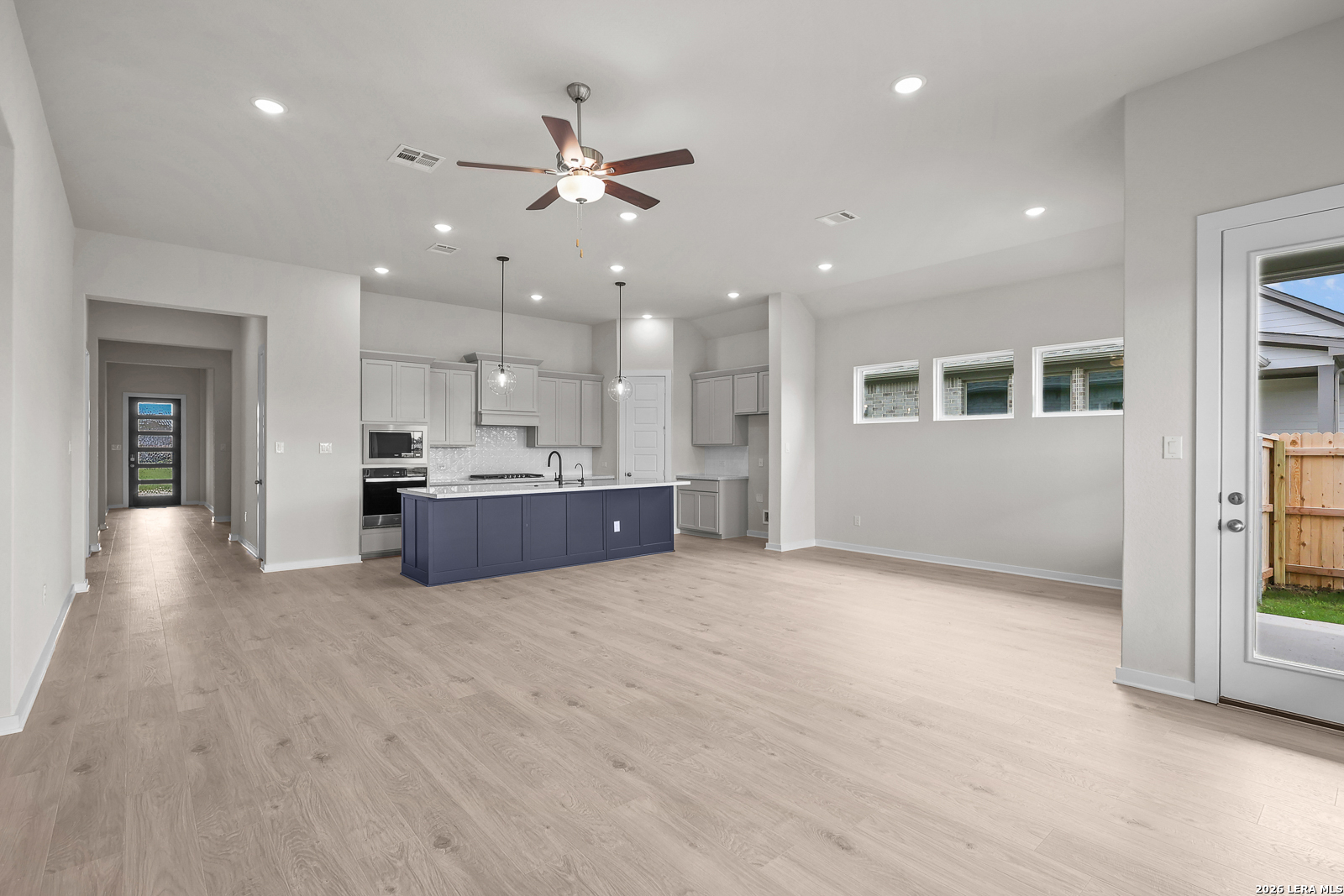 544 Paramus Park Cibolo TX 78108