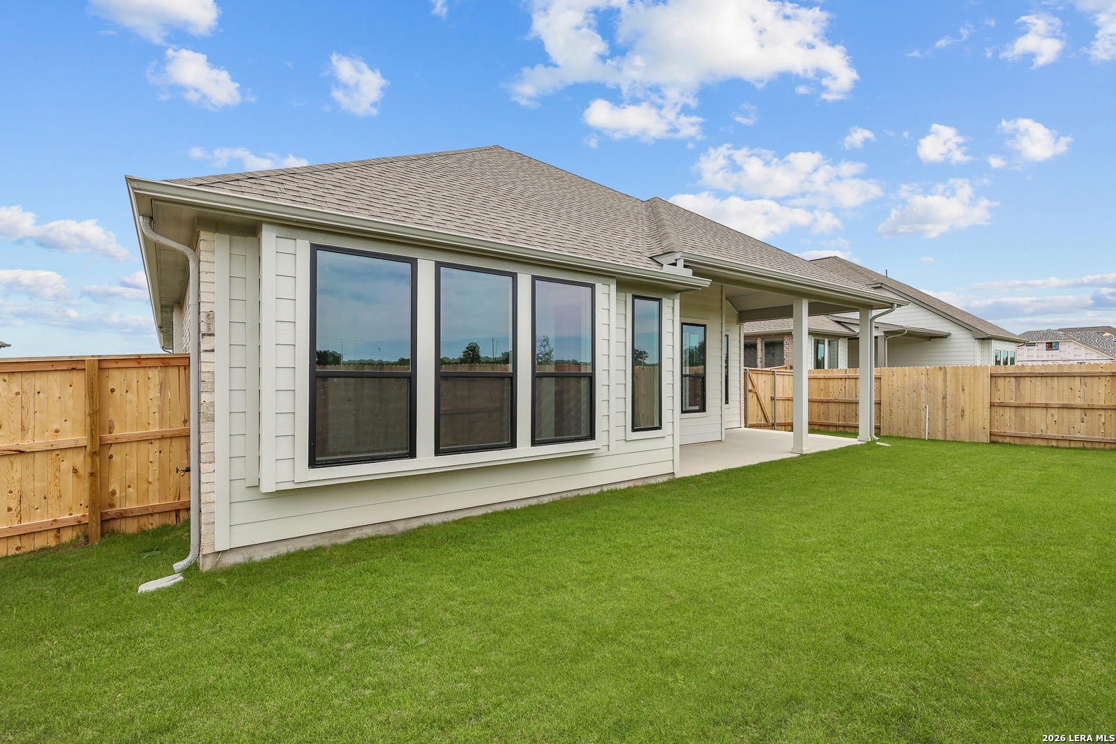 544 Paramus Park Cibolo TX 78108