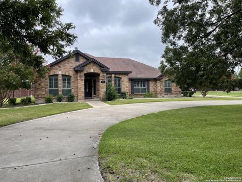 109 Greenbriar Lane Uvalde TX 78801