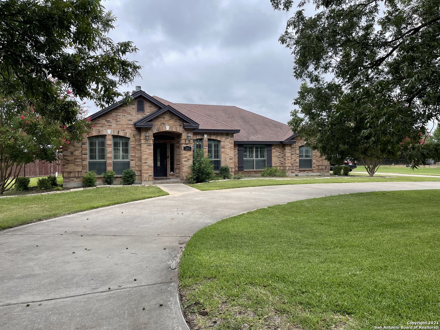 109 Greenbriar Lane Uvalde TX 78801