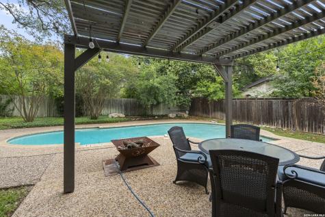 415 Woodway Forest Drive San Antonio TX 78216