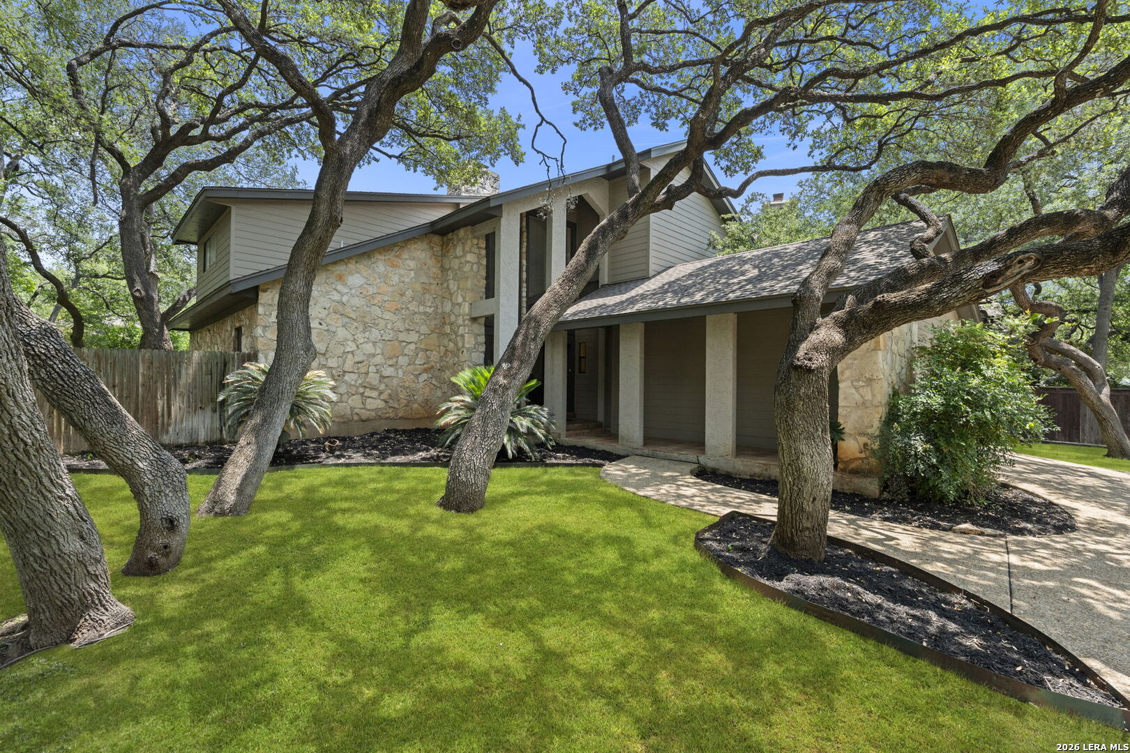 415 Woodway Forest Drive San Antonio TX 78216