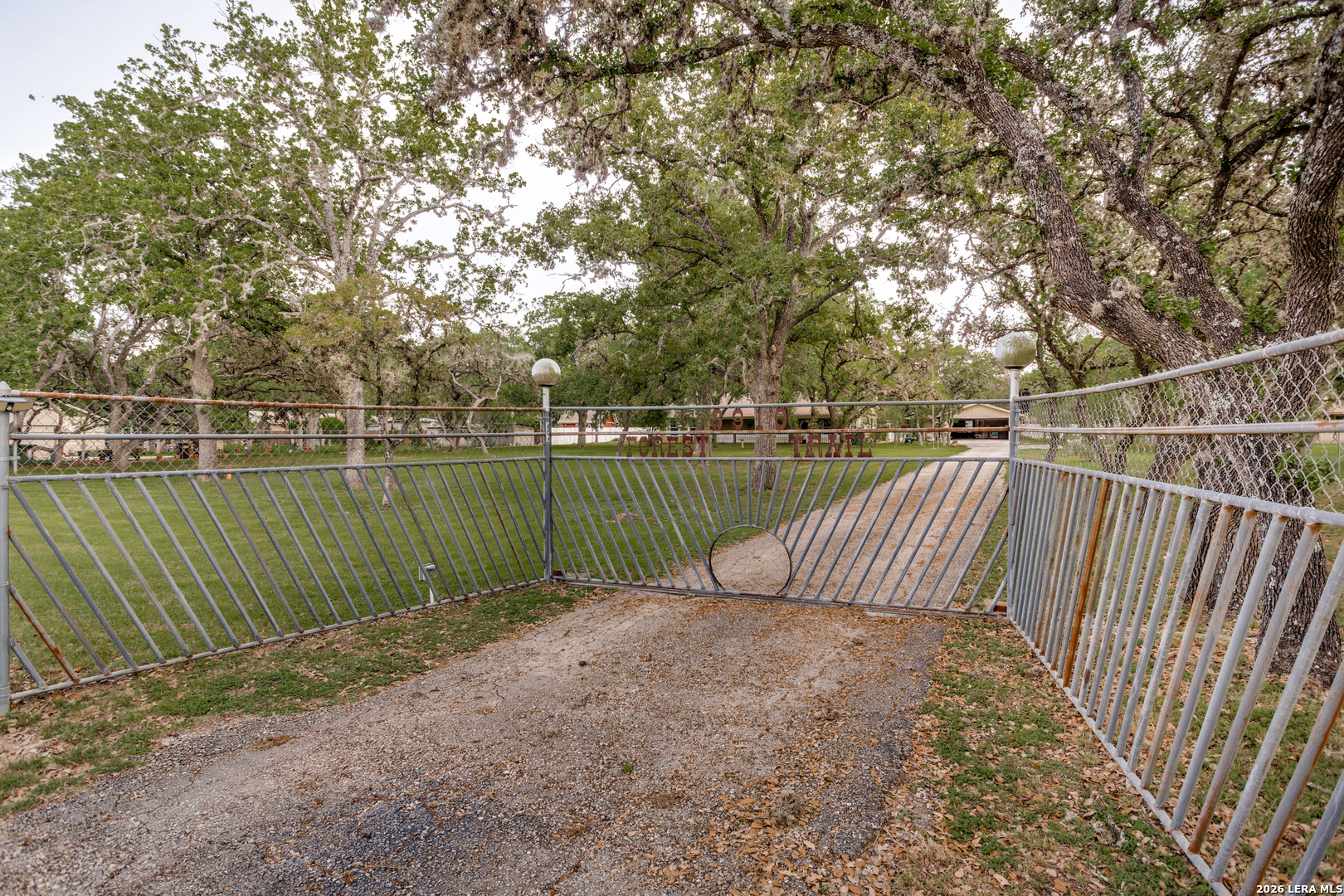 8910 Forest Trail San Antonio TX 78255