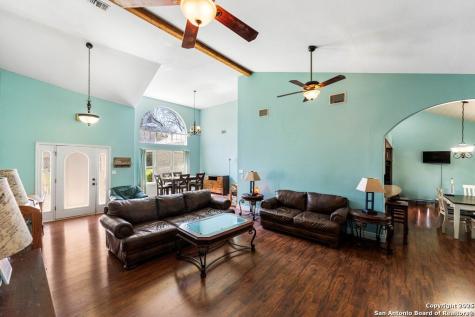 132 E Tall Timber Road Kerrville TX 78028