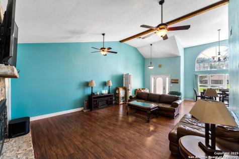 132 E Tall Timber Road Kerrville TX 78028