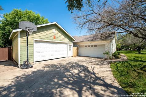 132 E Tall Timber Road Kerrville TX 78028