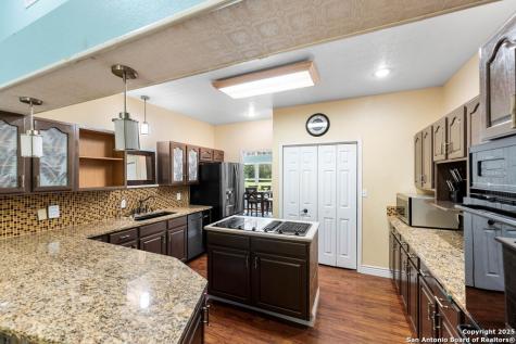 132 E Tall Timber Road Kerrville TX 78028