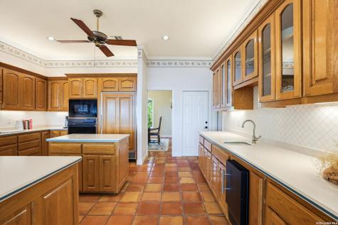 8134 Triple Crown Boerne TX 78015