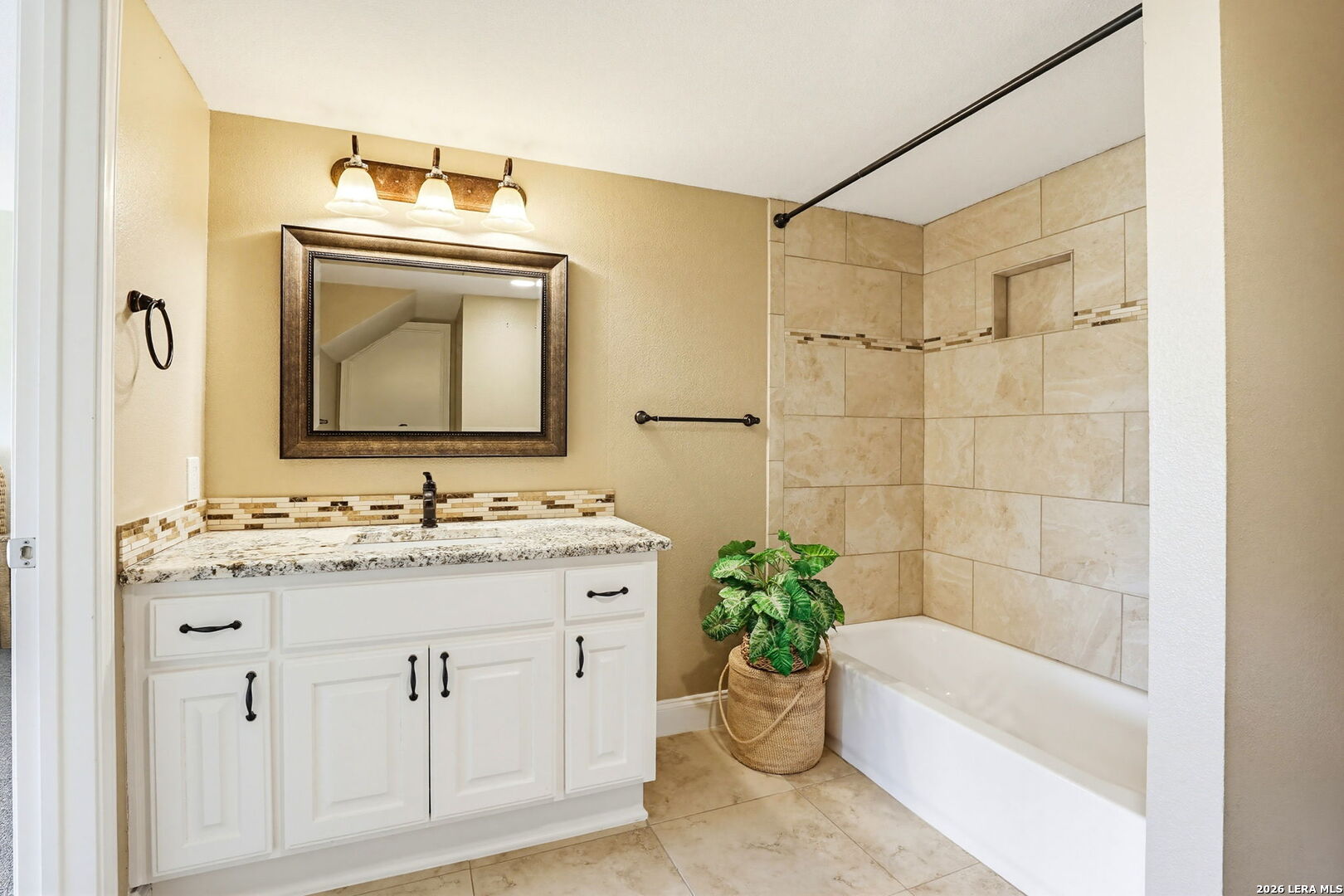 8134 Triple Crown Boerne TX 78015