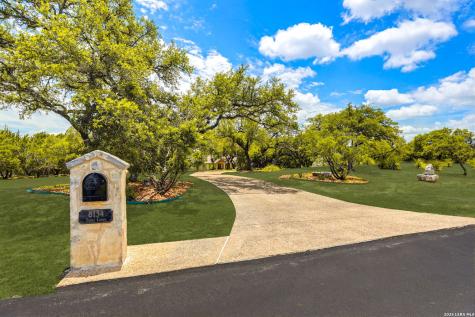 8134 Triple Crown Boerne TX 78015