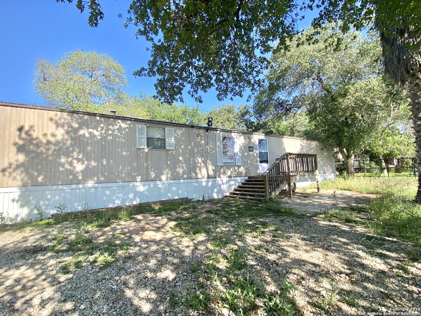 23039 Hilltop Peaks Elmendorf TX 78112