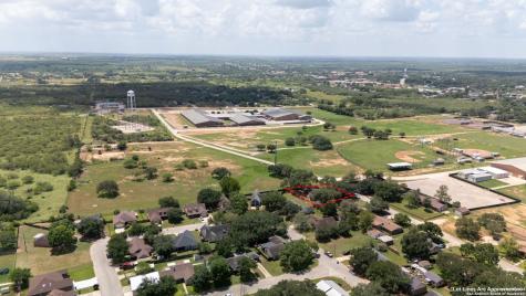 311 Indian Pink Floresville TX 78114