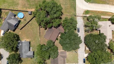 311 Indian Pink Floresville TX 78114