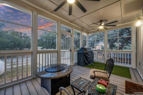 2605 Schuettig Road Poteet TX 78065