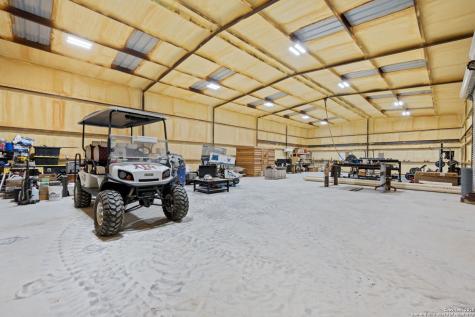 2605 Schuettig Road Poteet TX 78065