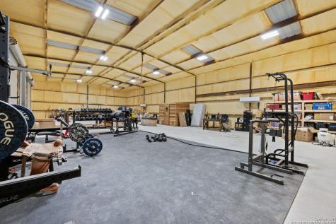 2605 Schuettig Road Poteet TX 78065