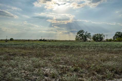 2605 Schuettig Road Poteet TX 78065
