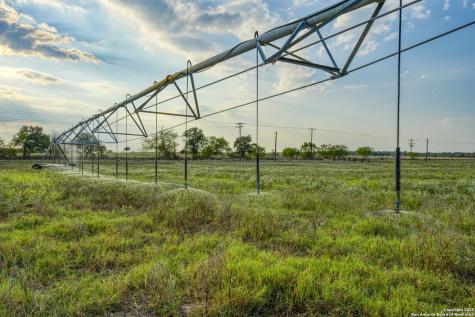 2605 Schuettig Road Poteet TX 78065