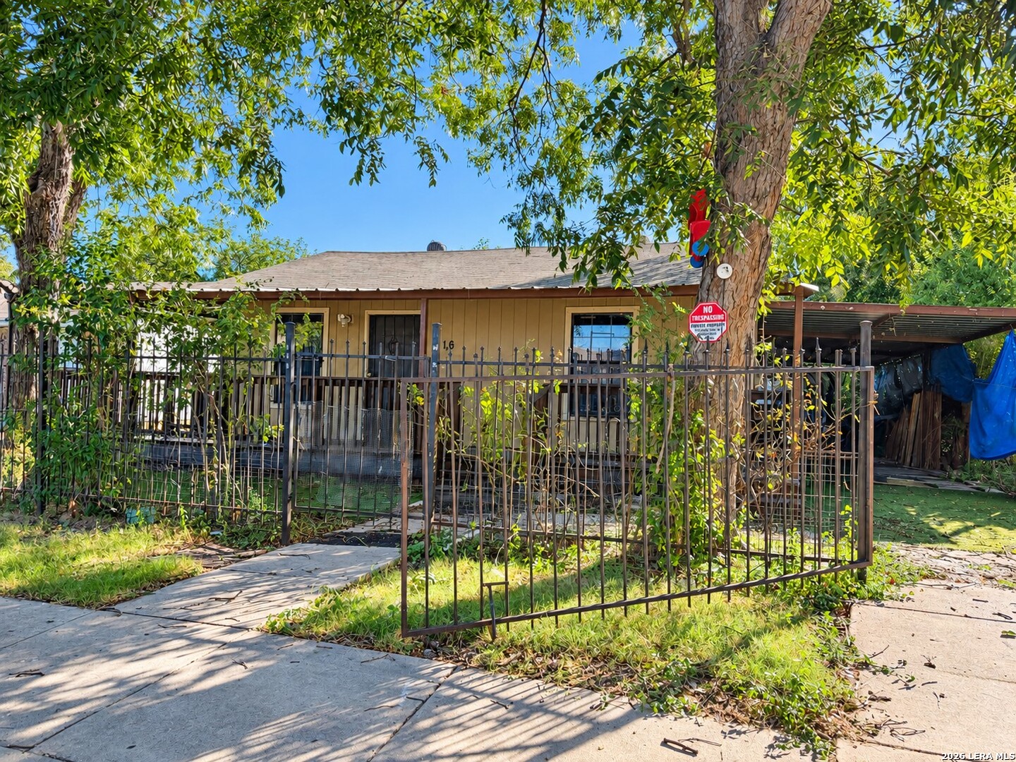 516 S San Eduardo San Antonio TX 78237