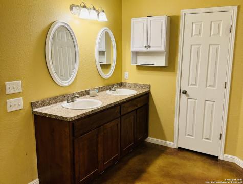 8546 Real Road San Antonio TX 78263