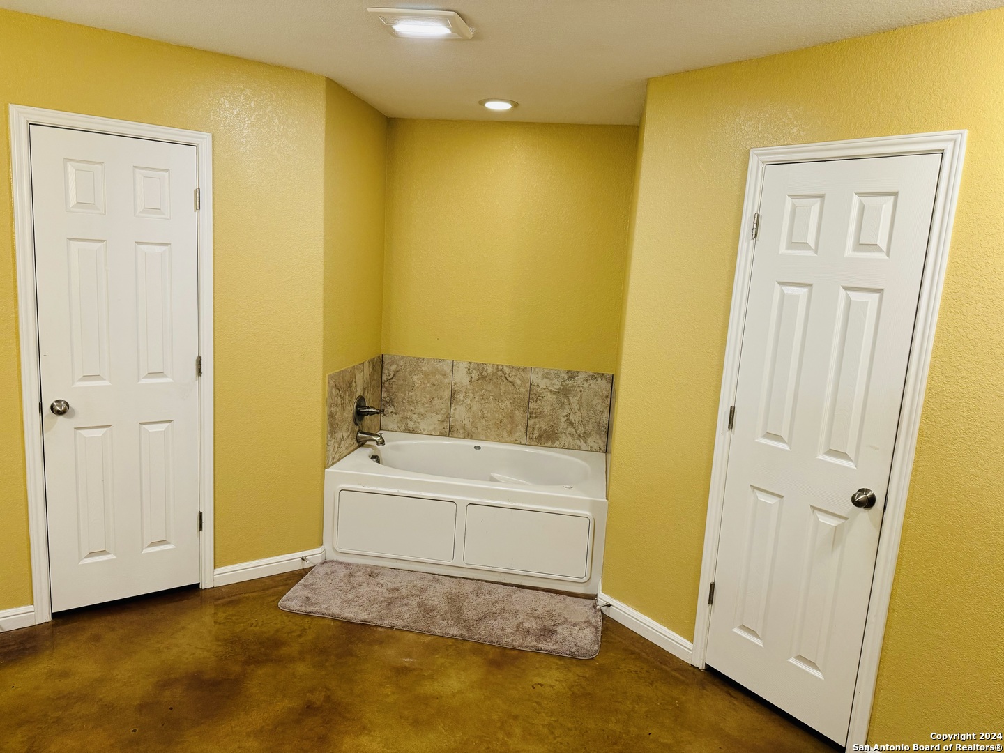 8546 Real Road San Antonio TX 78263