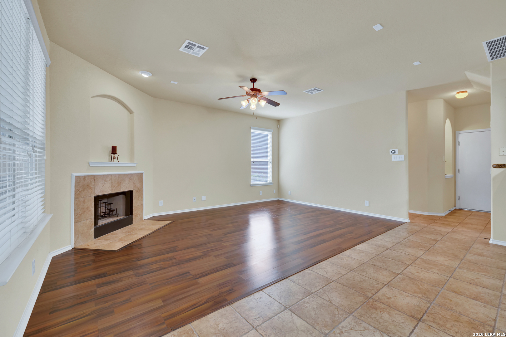 2541 Crusader Bend Schertz TX 78108