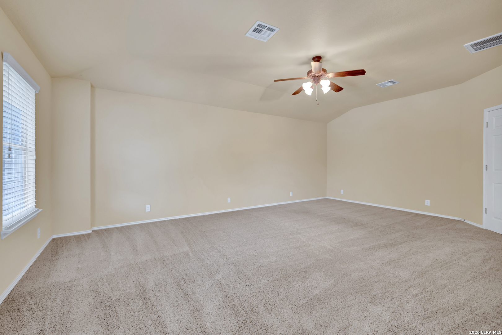 2541 Crusader Bend Schertz TX 78108