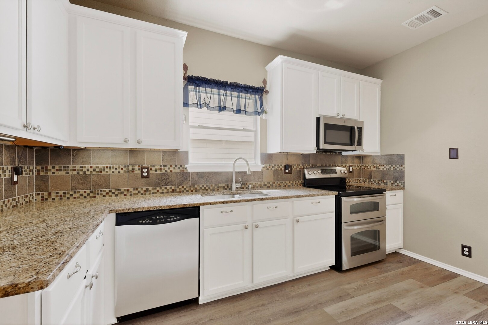 17031 Graham Walk San Antonio TX 78247